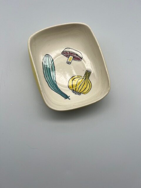 Midwinter Saladware Hors D'ouvres Dish
