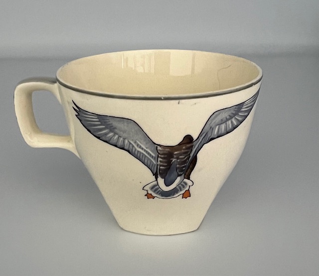 Midwinter Wild Geese TV Tray & Cup - Image 4