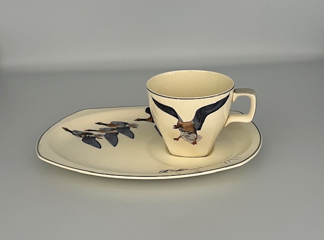 Midwinter Wild Geese TV Tray & Cup