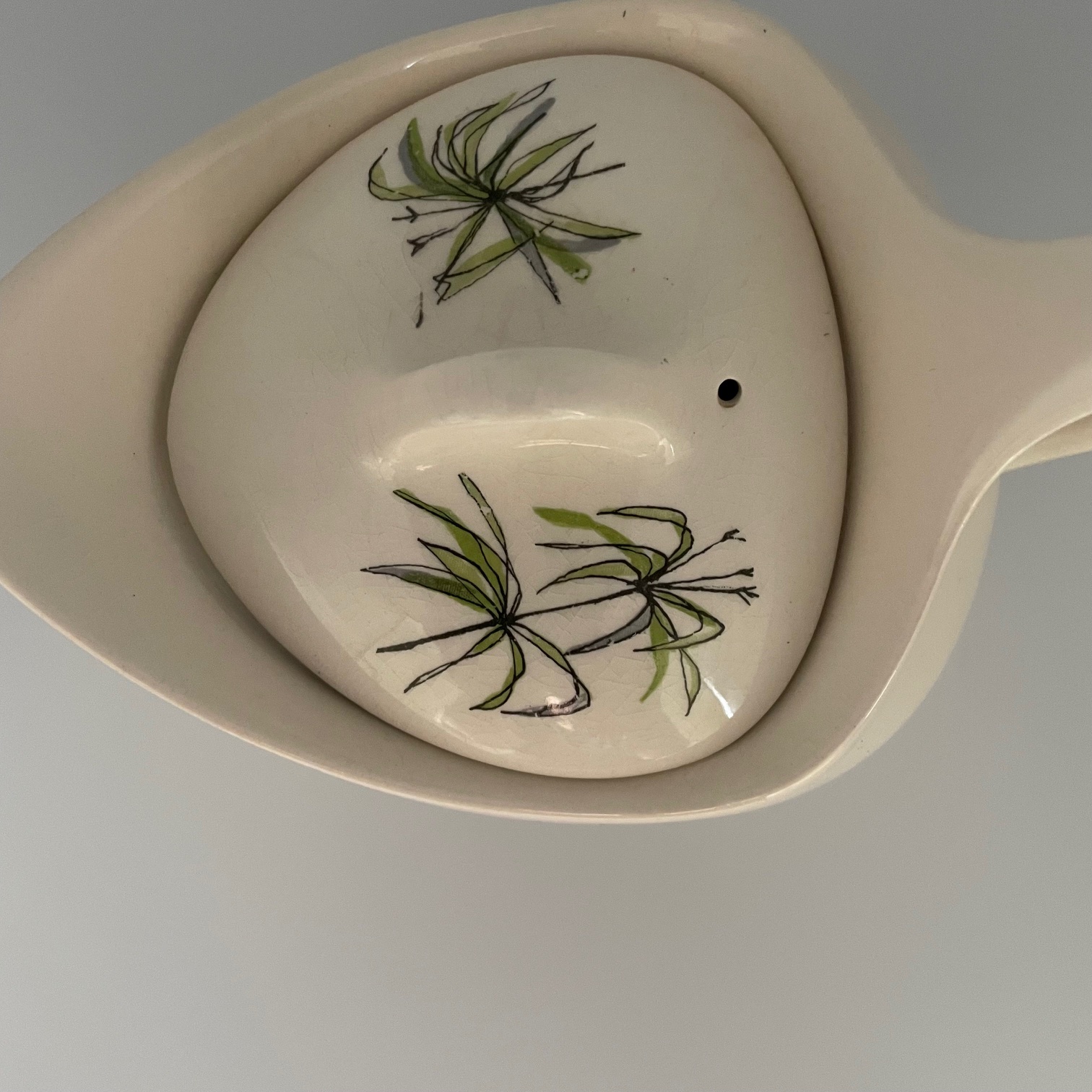 Midwinter Plant Life Tea Pot - Image 3