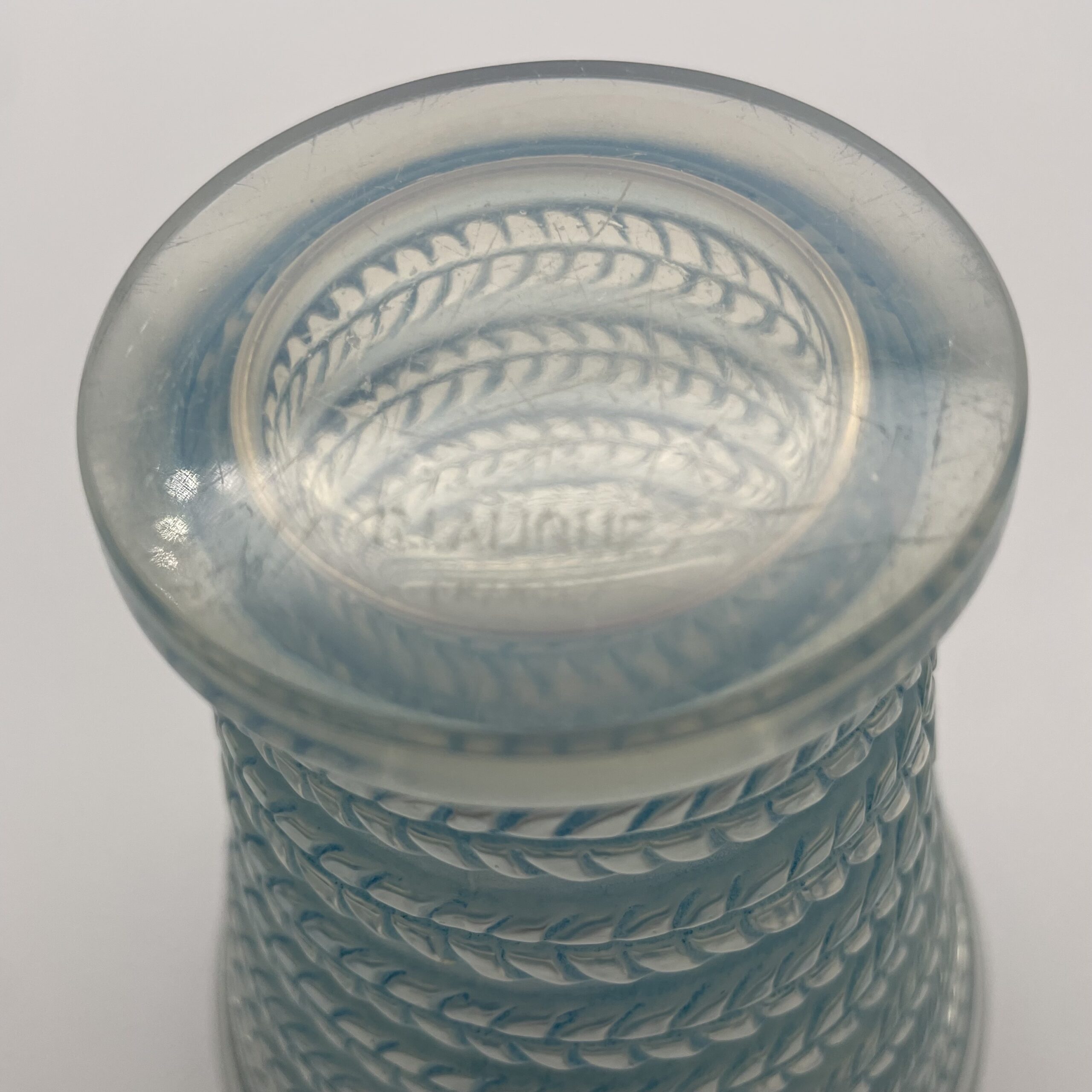 Rene Lalique Cytise Vase - Image 2